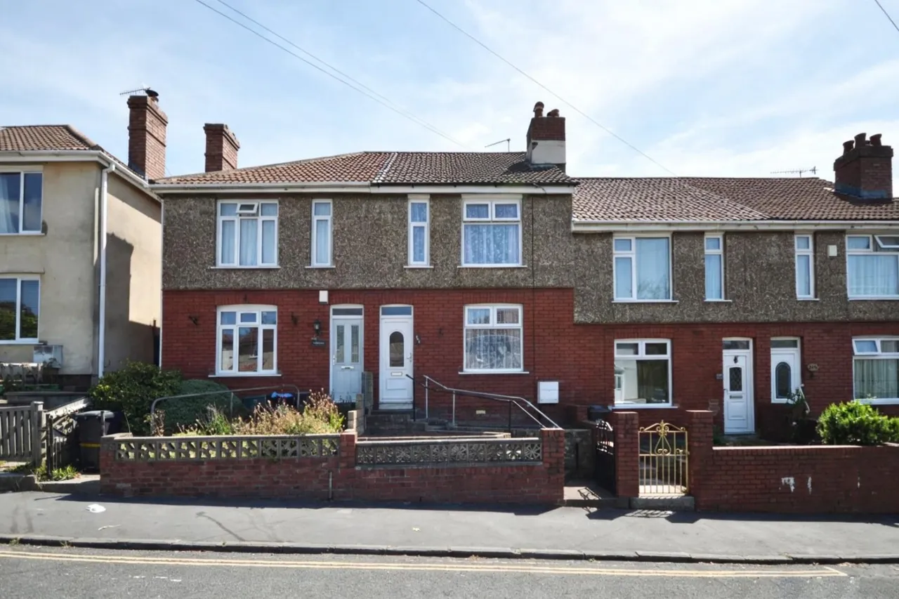 3 bed house for sale — Bishopsworth Road, Bristol