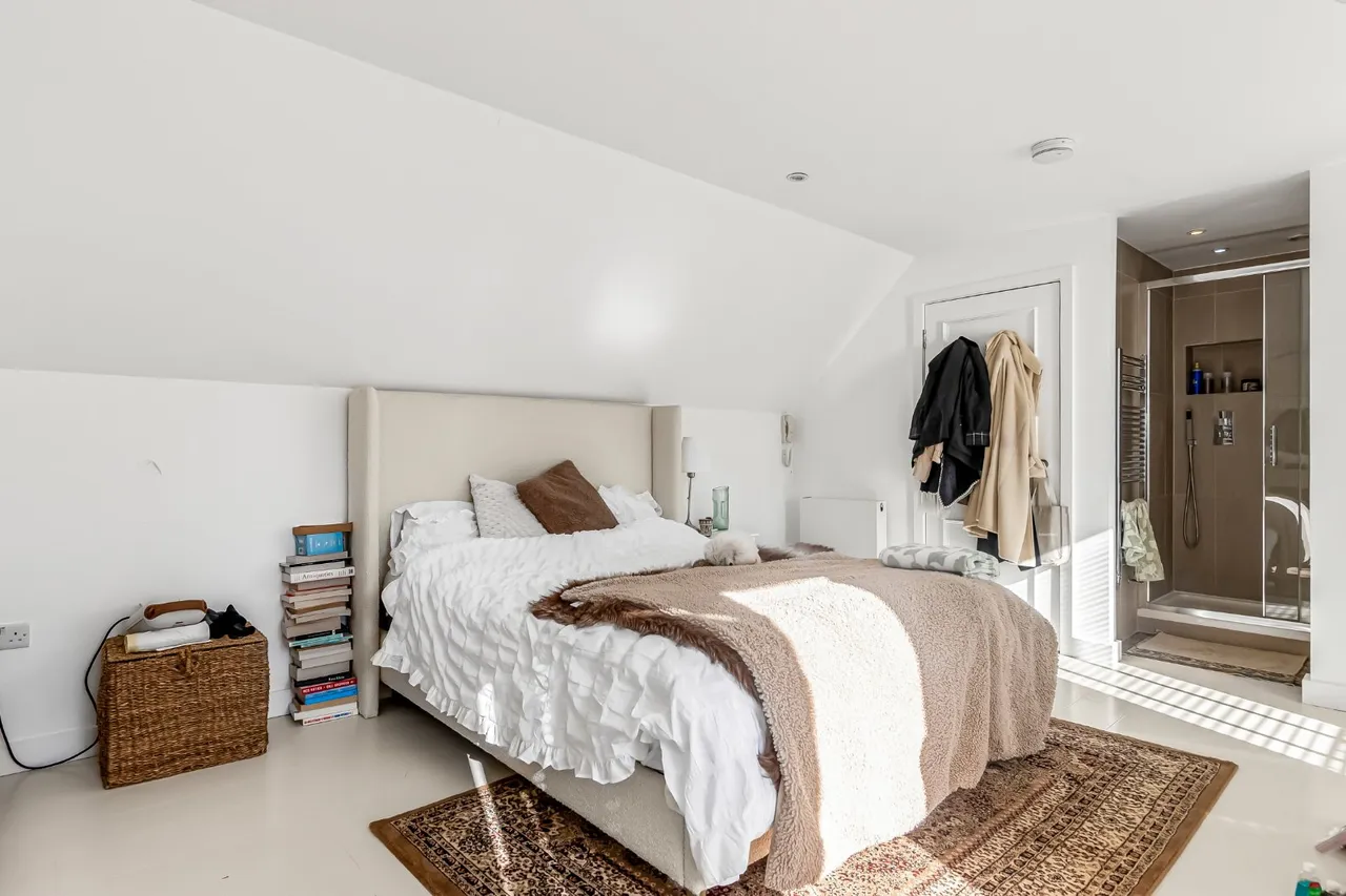 Huntsworth Mews, Marylebone, London, NW1, photo 10