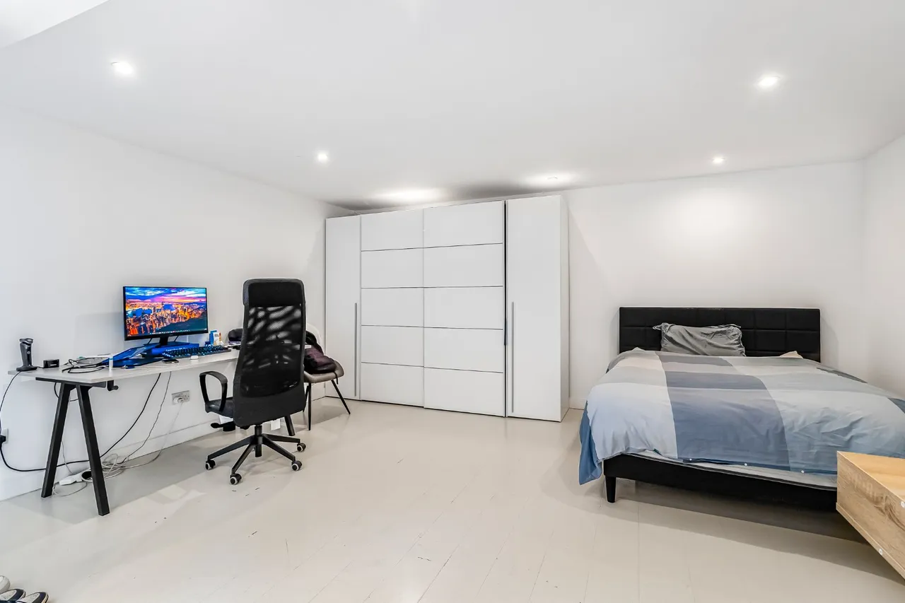 Huntsworth Mews, Marylebone, London, NW1, photo 4