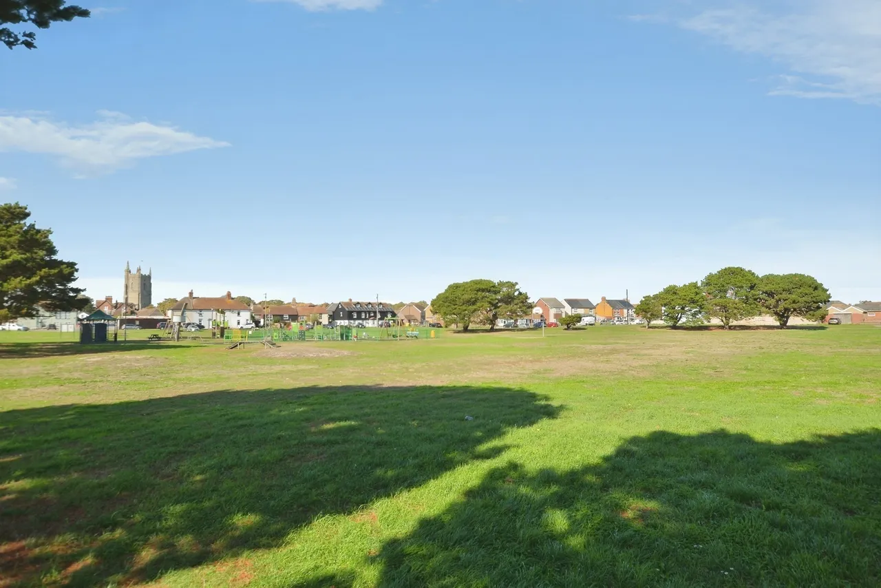 Manor Road, Lydd, TN29, photo 6