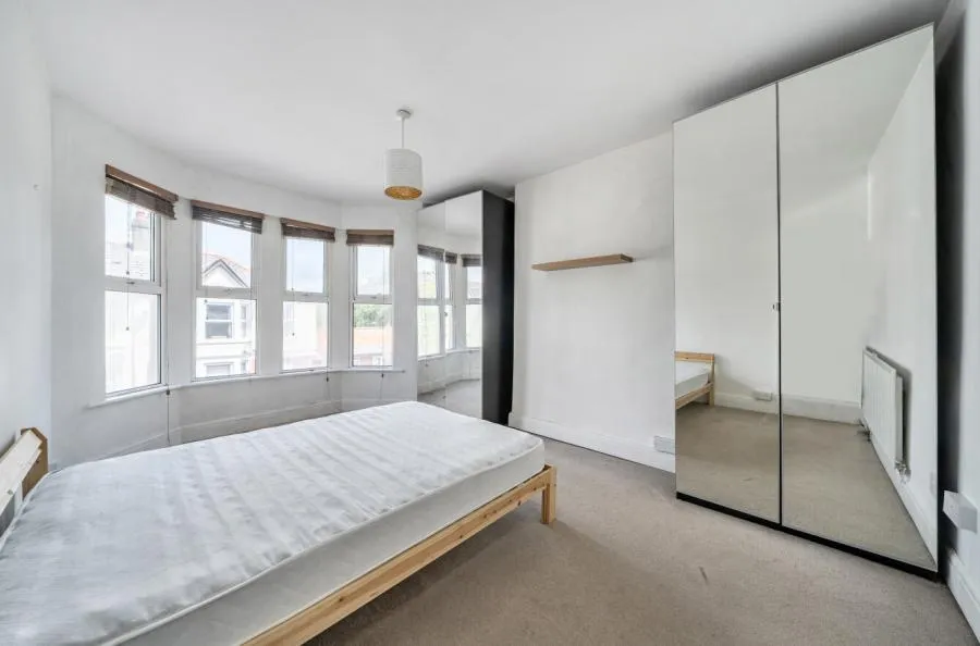 Clodien Avenue, Heath, CF14, photo 12
