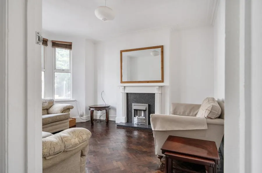 Clodien Avenue, Heath, CF14, photo 5