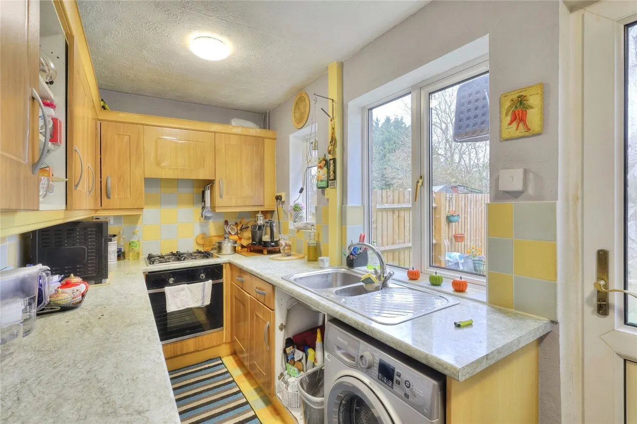 Nursery Lane, Northampton, Northamptonshire, NN2, photo 4