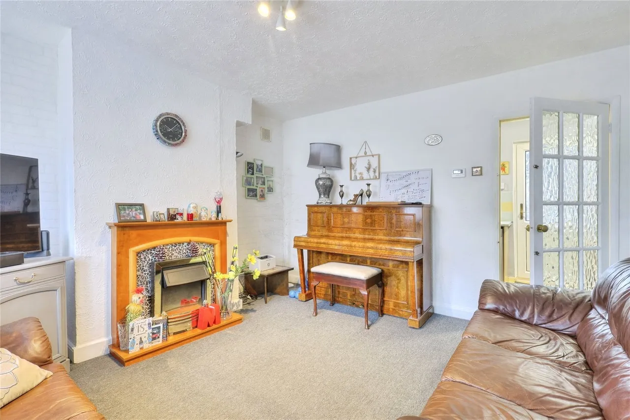 Nursery Lane, Northampton, Northamptonshire, NN2, photo 3