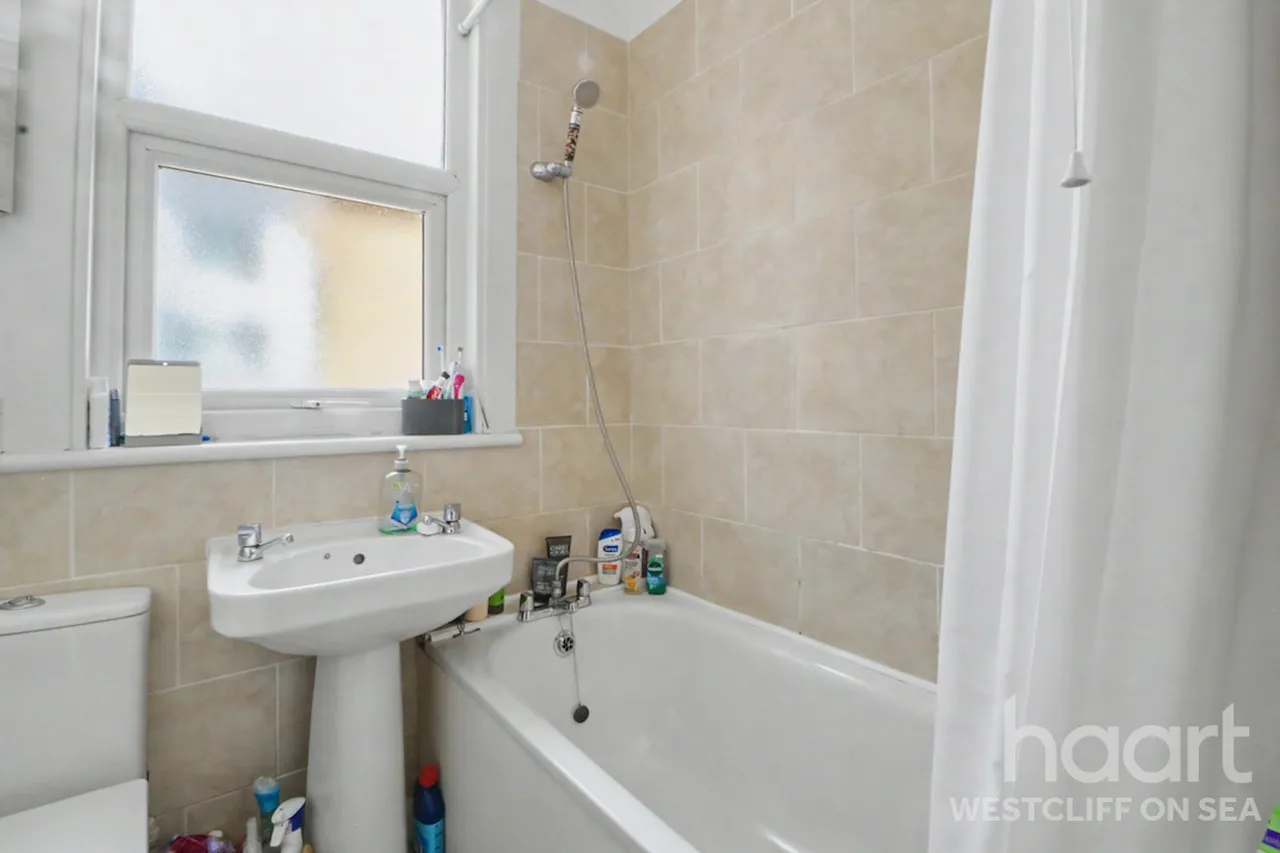 Hamlet Court Road, Westcliff-On-Sea, SS0, photo 6