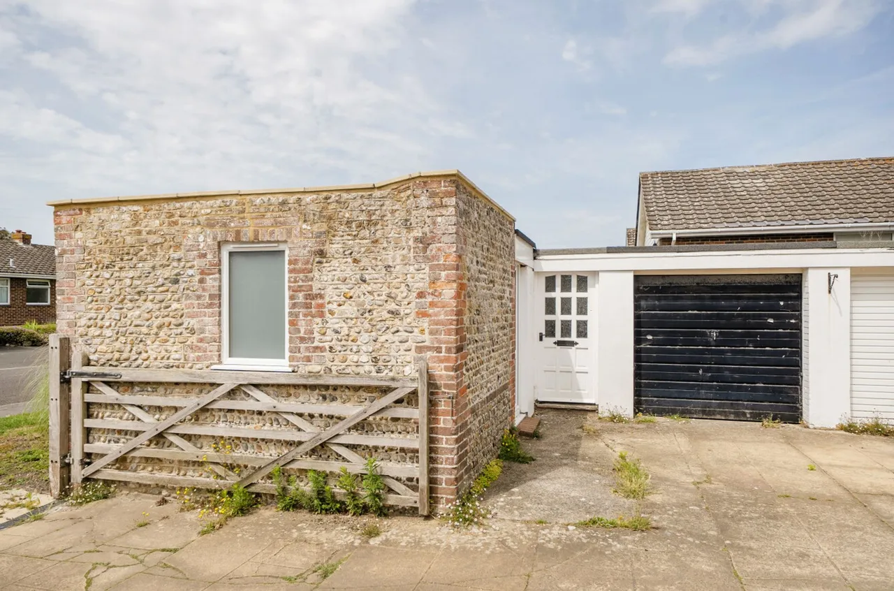 Pryors Lane, Aldwick, PO21, photo 21