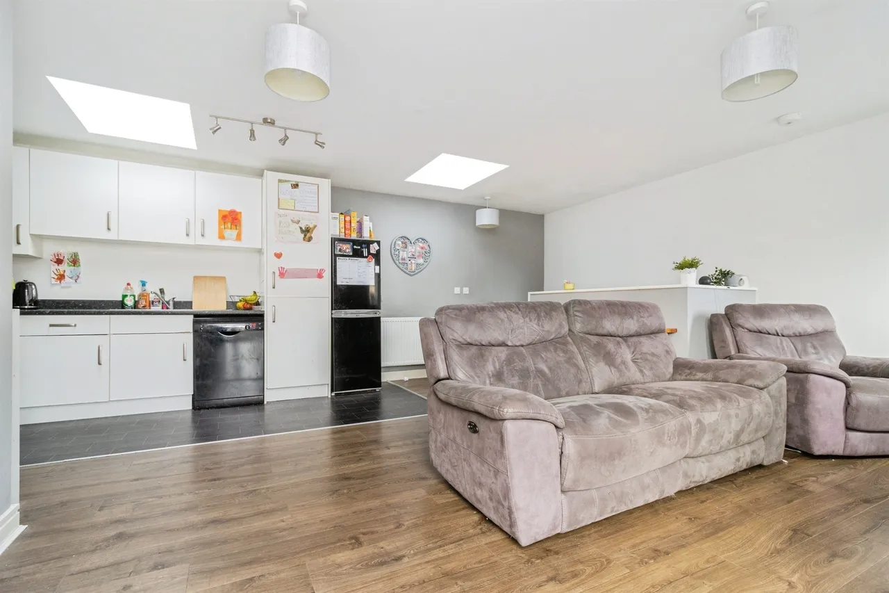 Great Tree Court, Paignton, TQ4, photo 3