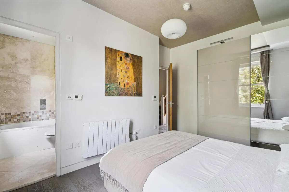 Caledonian Road, London, N1, photo 11