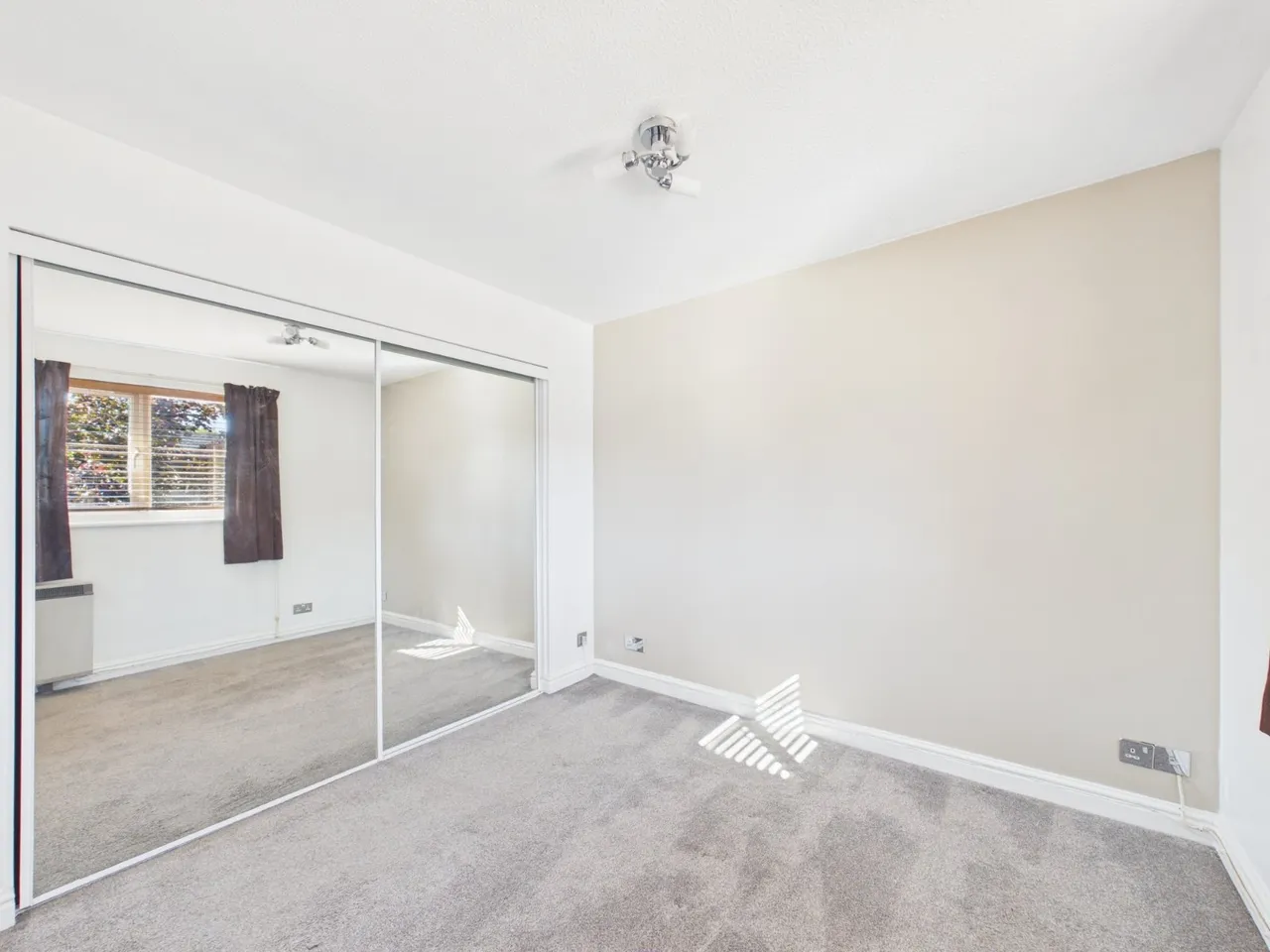 Sycamore Close, Bourne End, SL8, photo 9