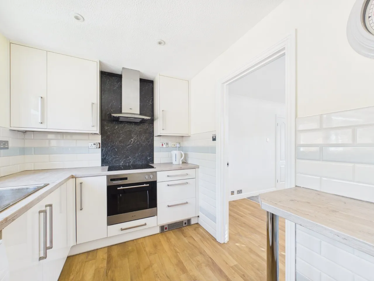Sycamore Close, Bourne End, SL8, photo 8