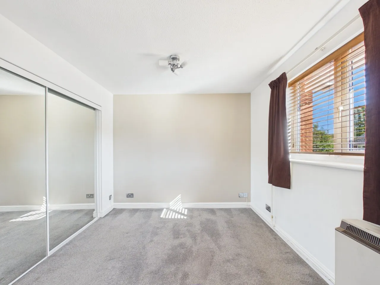 Sycamore Close, Bourne End, SL8, photo 7