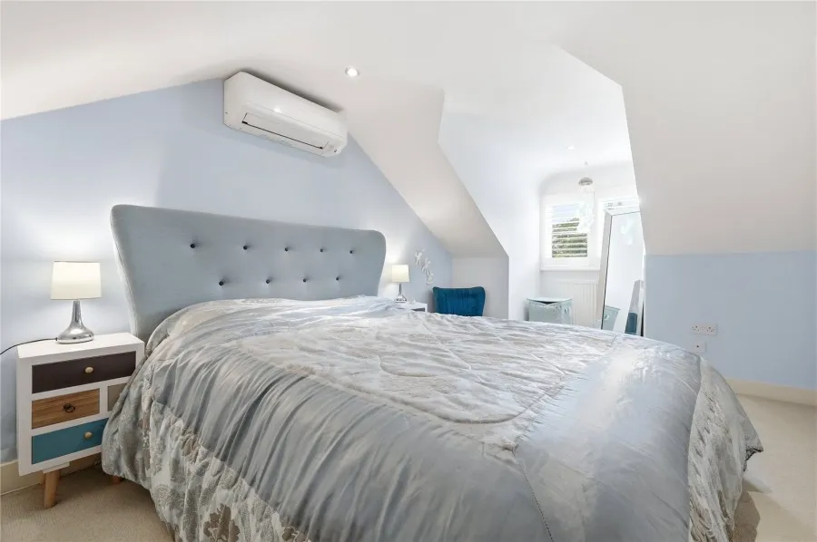 with 4 bedrooms in Great Chesterford, Saffron Walden, CB10, photo 9