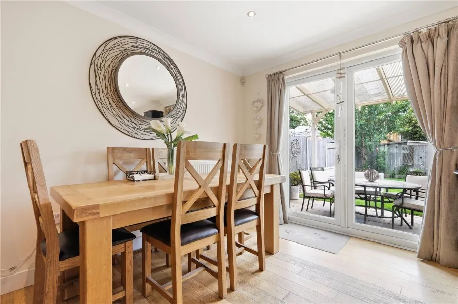 with 4 bedrooms in Great Chesterford, Saffron Walden, CB10, photo 4