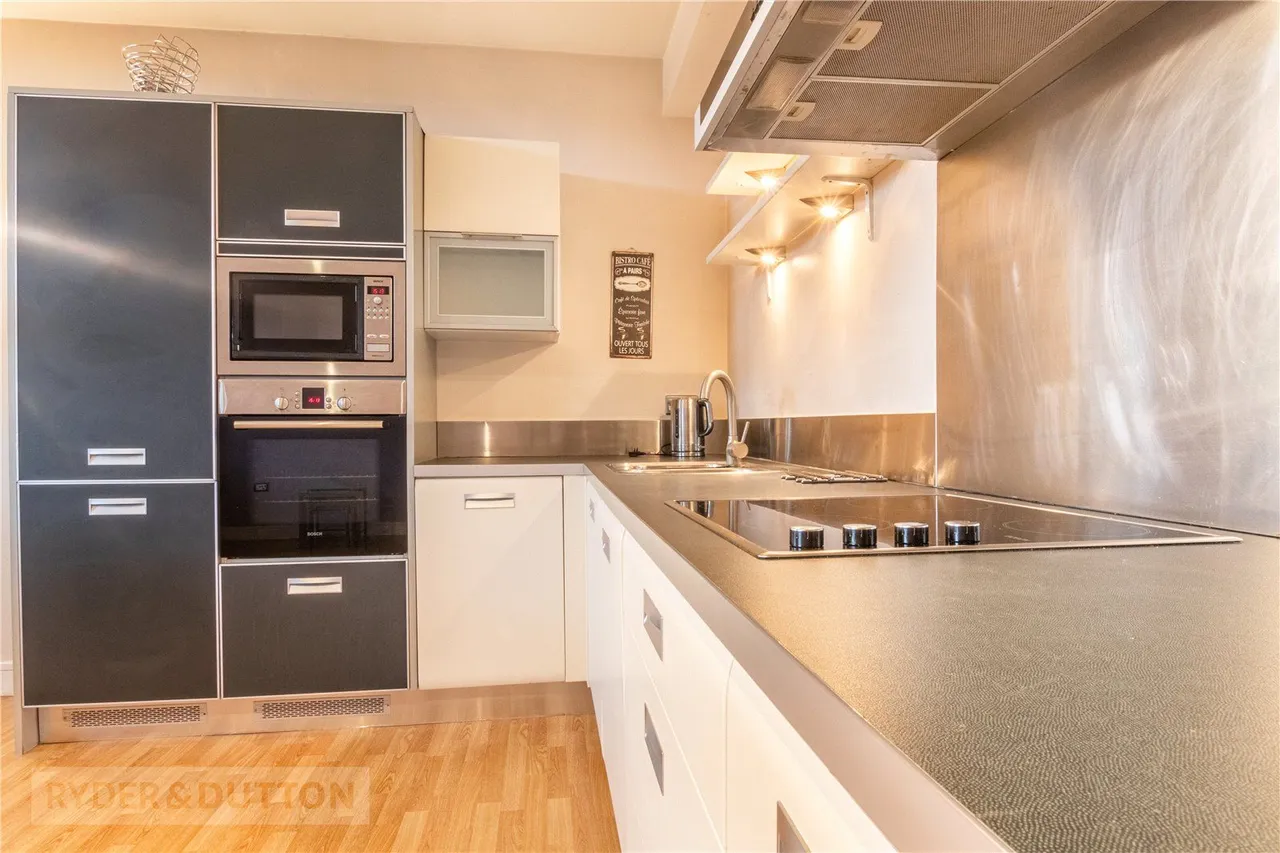 Firth Street, Huddersfield, HD1, photo 3