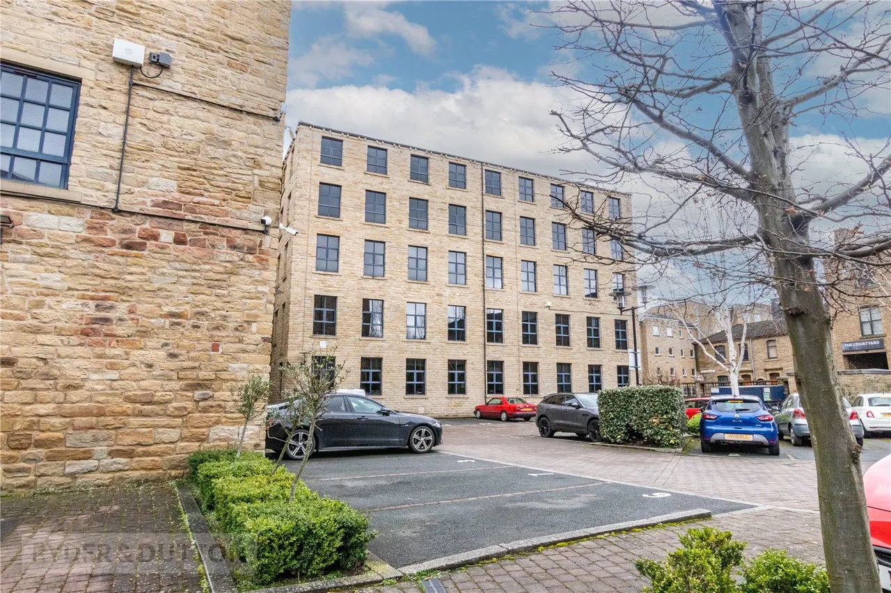 Firth Street, Huddersfield, HD1, photo 10