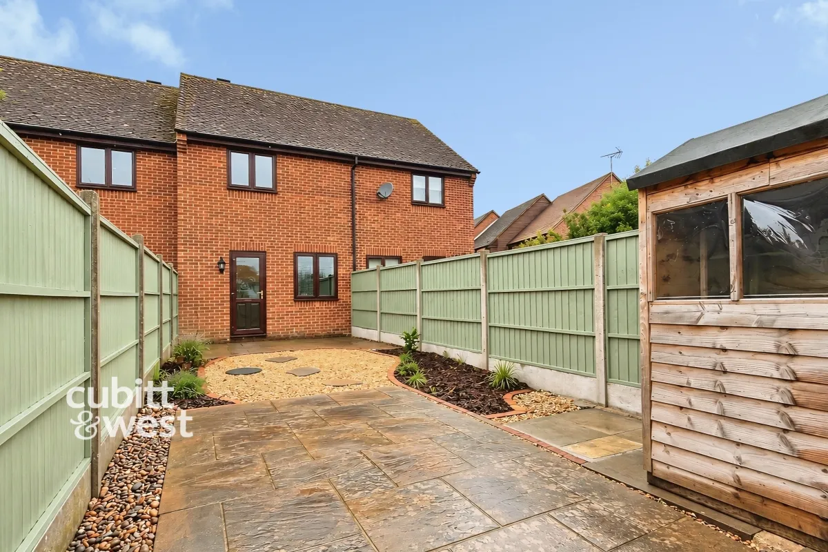Highfield Lane, Oving, PO20, photo 6