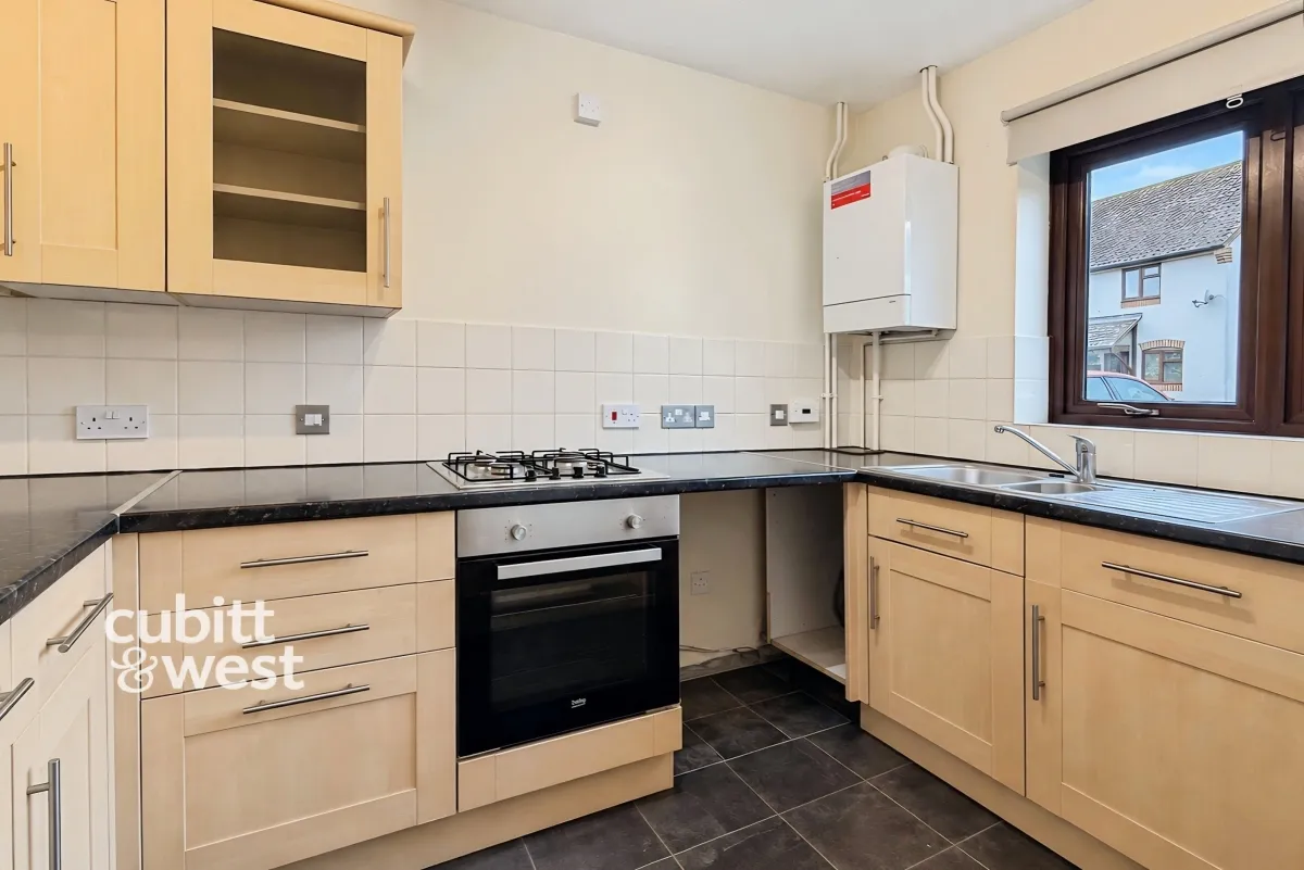 Highfield Lane, Oving, PO20, photo 2