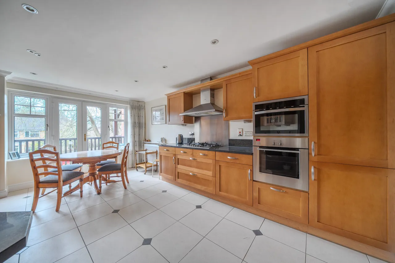 Heritage Gate, Gerrards Cross, SL9, photo 10