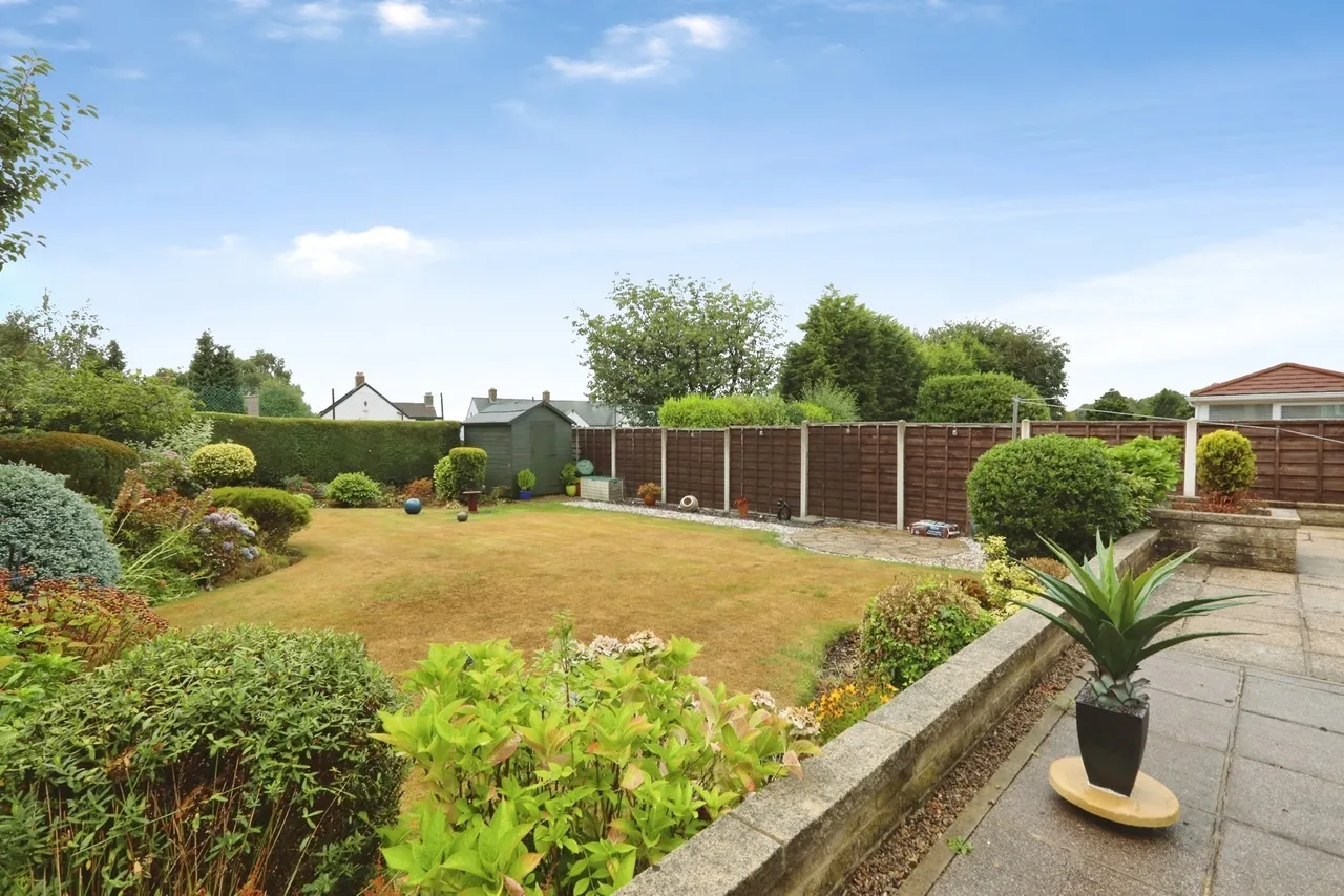 Moorlands, Wickersley, Rotherham, South Yorkshire, S66, photo 3