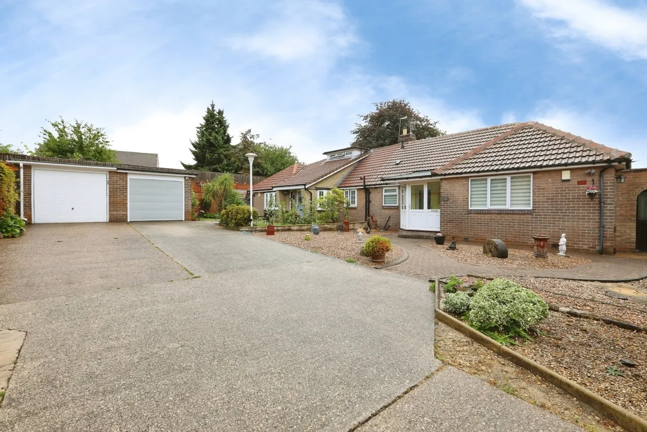 Moorlands, Wickersley, Rotherham, South Yorkshire, S66, photo 23
