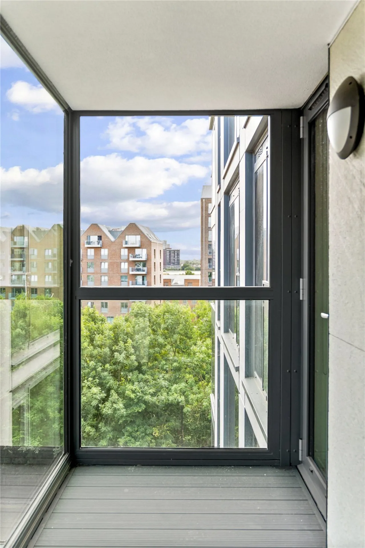 Waterside Way, London, N17, photo 18