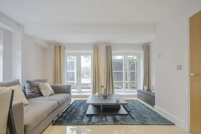 Coombe Road, New Malden, photo 5