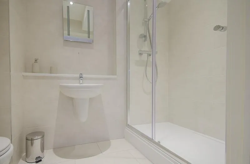 Coombe Road, New Malden, photo 6