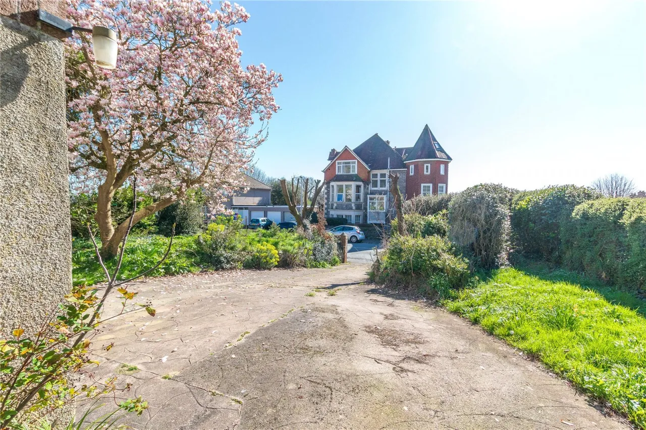Bristol Road Lower, Weston-super-Mare, BS23, photo 37