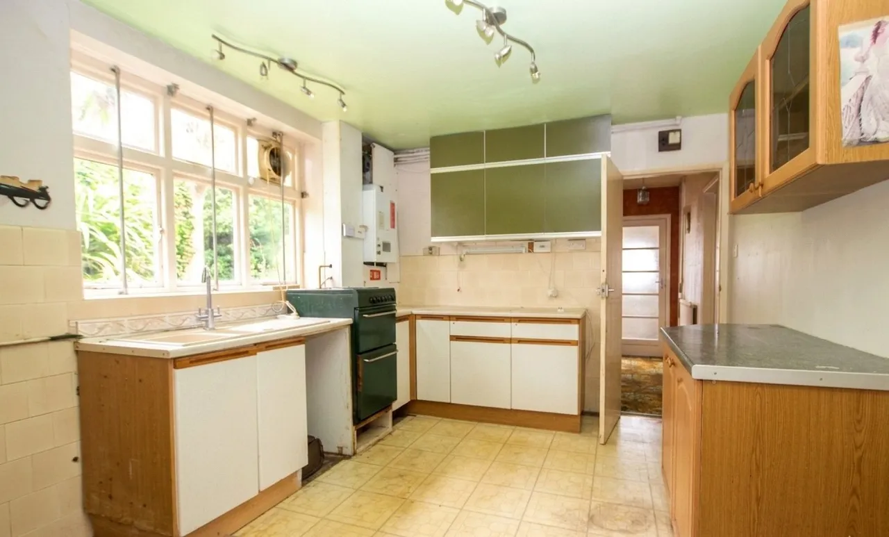 Bristol Road Lower, Weston-super-Mare, BS23, photo 5