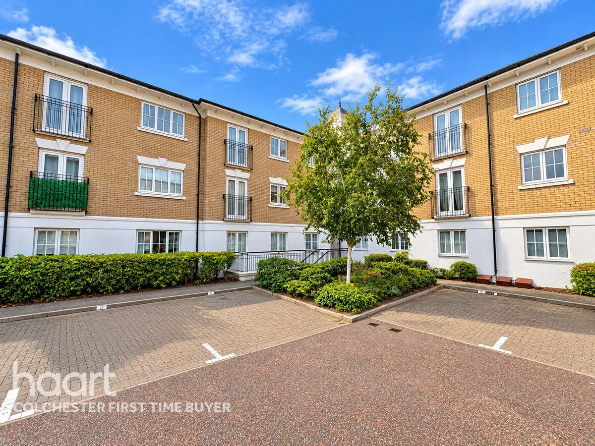 2 bed flat for sale, George Williams Way, Colchester, CO1