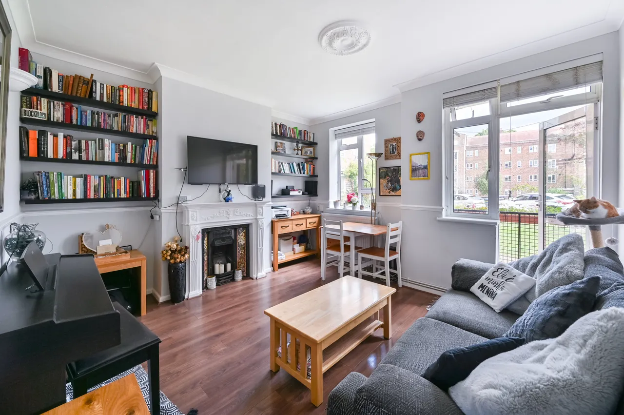 4 Michaelson House, Kingswood Estate, London, photo 9