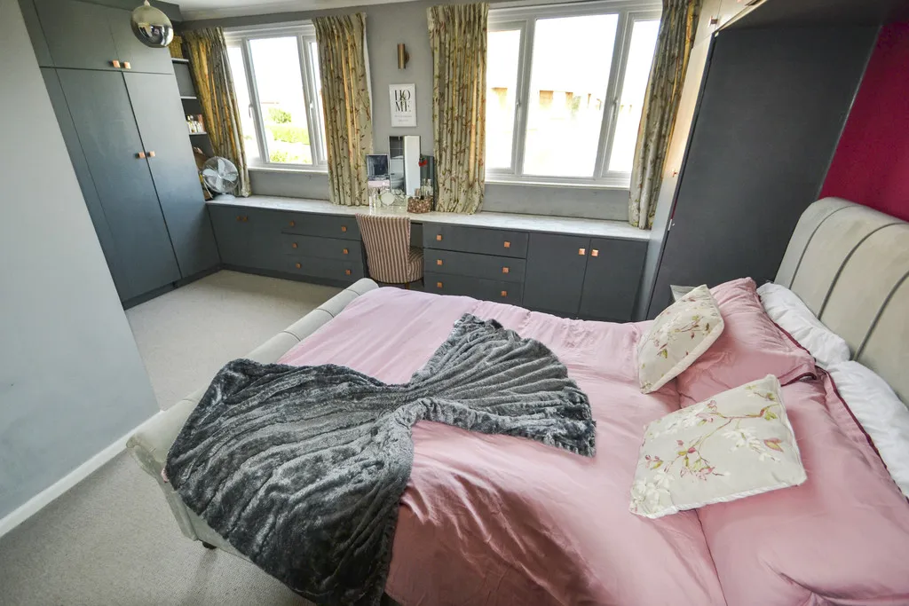 Hampton Drive, Newport, photo 16