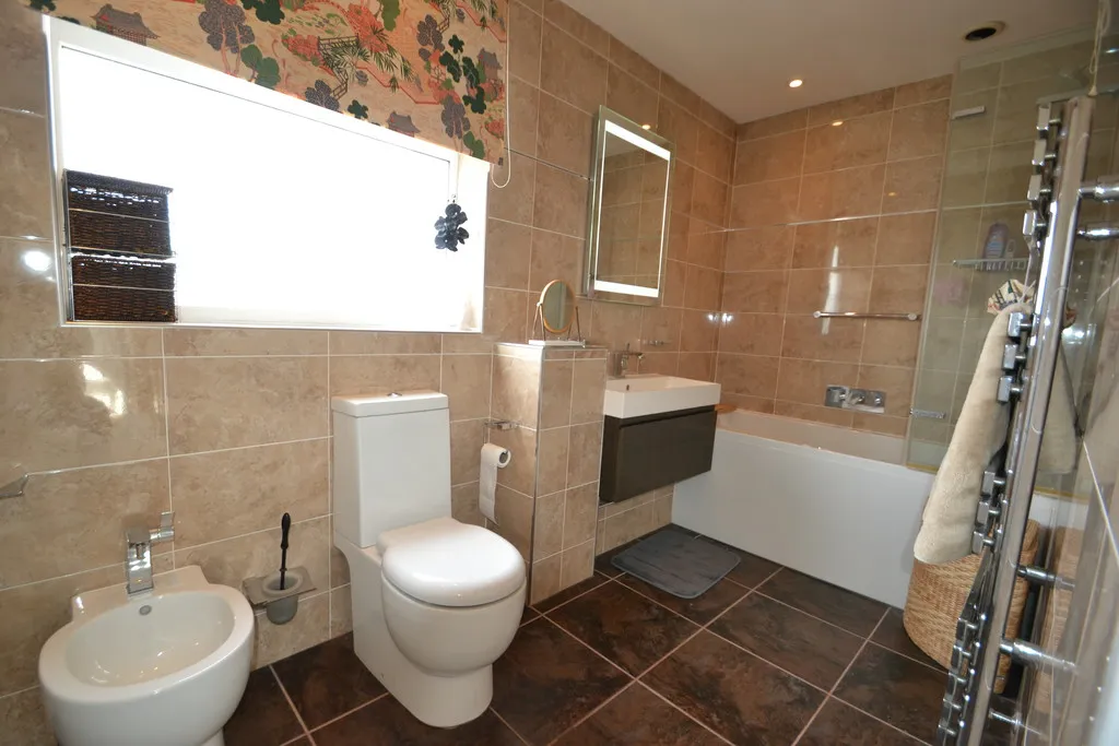 Hampton Drive, Newport, photo 25