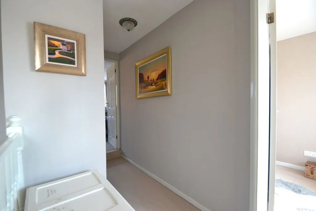 Hampton Drive, Newport, photo 13