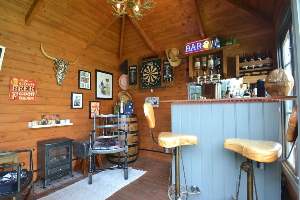Hampton Drive, Newport, photo 31