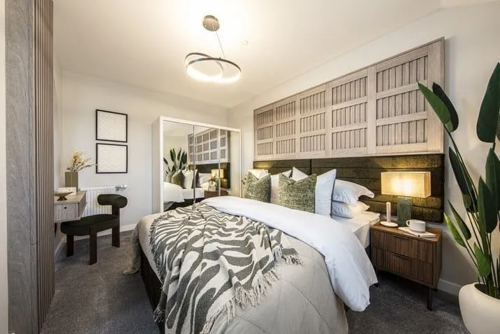 High Street, Brentford, TW8, photo 6