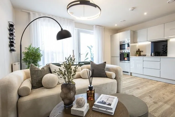 1 bed house for sale, High Street, Brentford, TW8