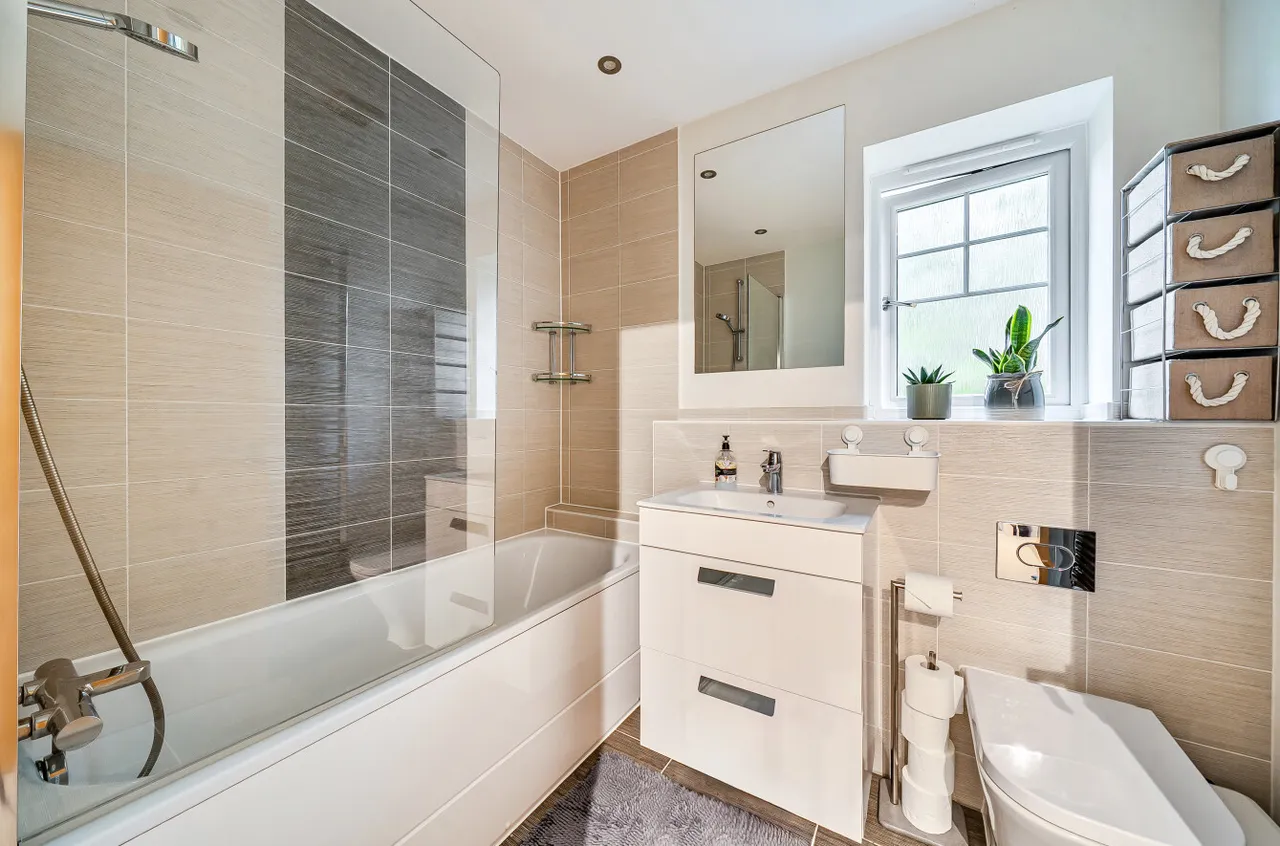 The Docks, Bracknell, Berkshire, RG12 2GJ, photo 11