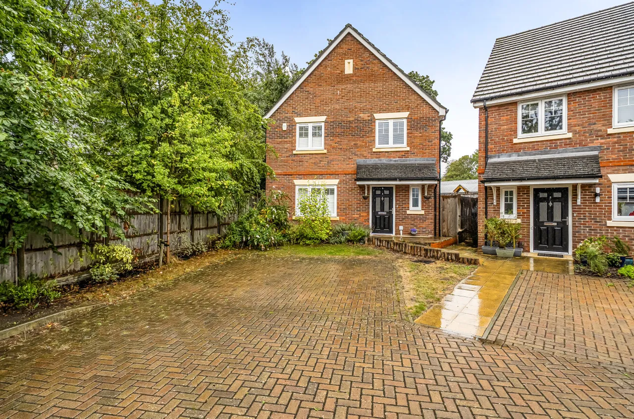 4 bed house for sale — The Docks, Bracknell, Berkshire, RG12 2GJ