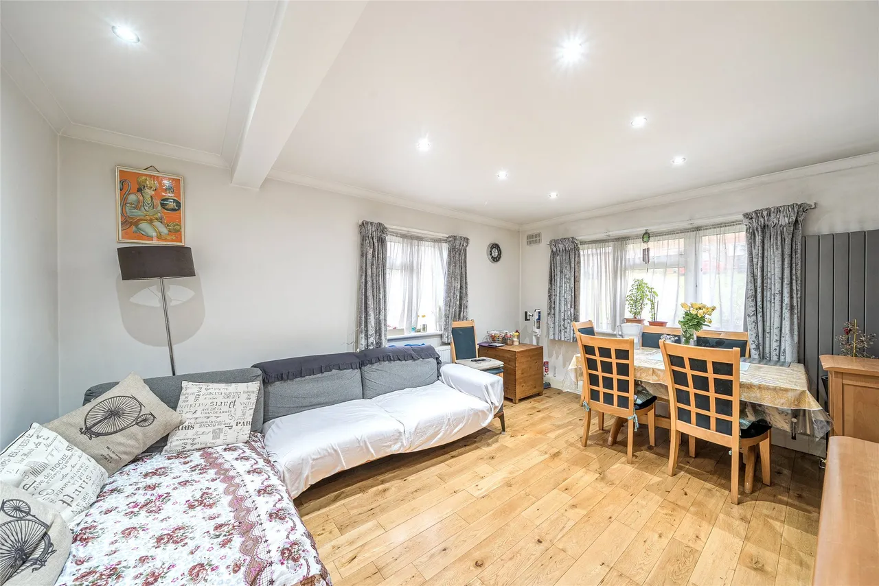 Kings Drive, Wembley, HA9 9JB, photo 7