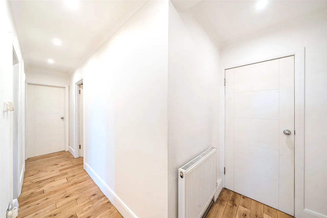 Kings Drive, Wembley, HA9 9JB, photo 6