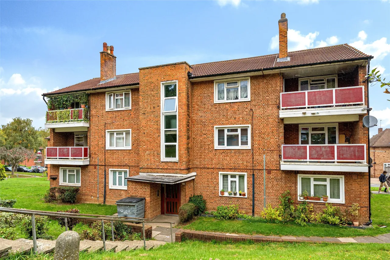 Kings Drive, Wembley, HA9 9JB, photo 5