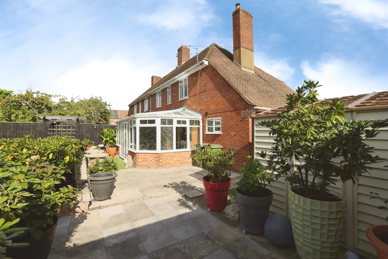 Parkhouse Road, Shipton Bellinger, SP9, photo 10