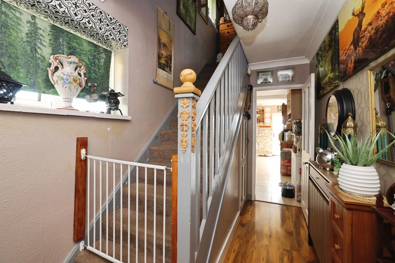 Parkhouse Road, Shipton Bellinger, SP9, photo 14