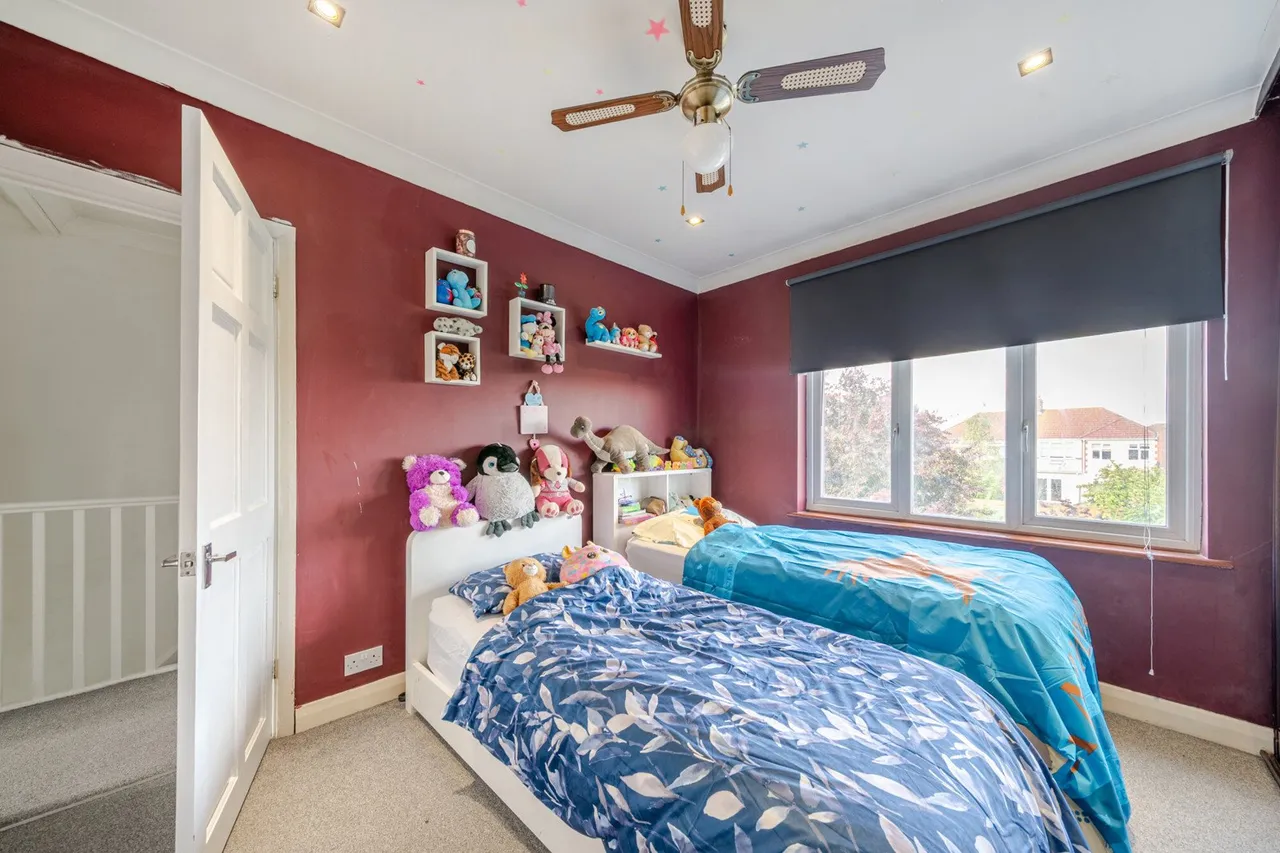 Long Lane, DA7, photo 15