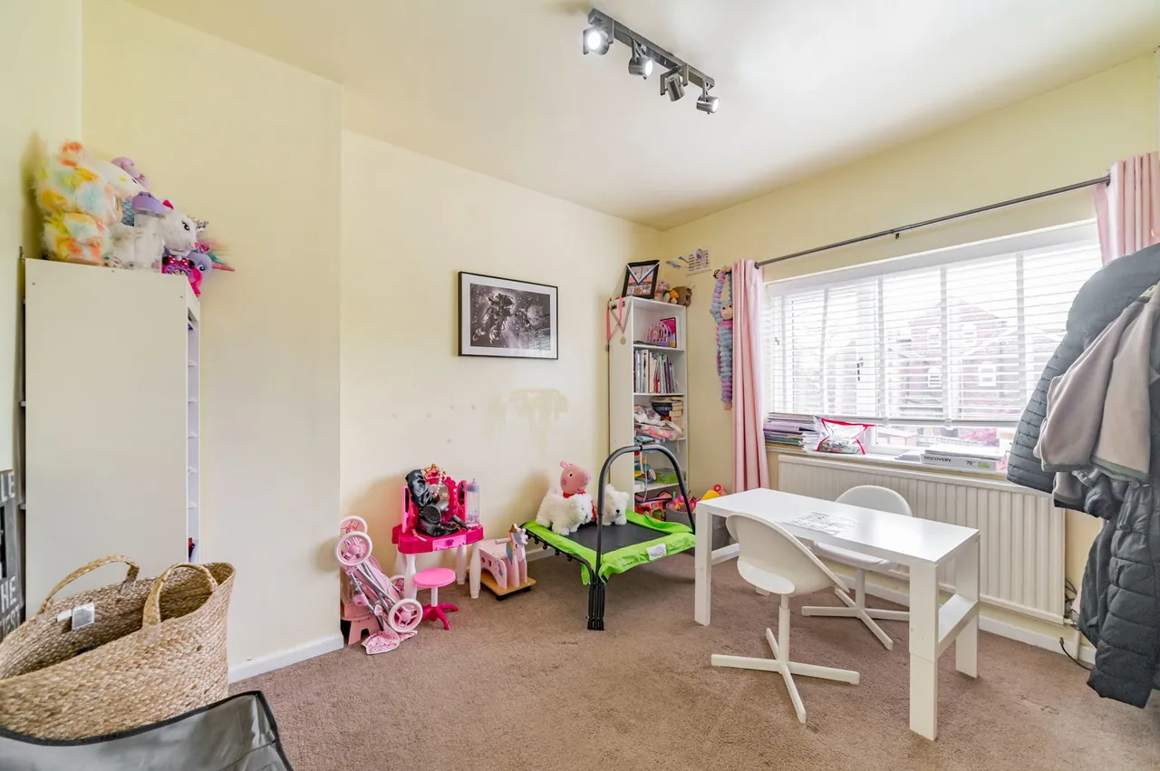 Crescent Park, Heaton Norris, SK4, photo 14