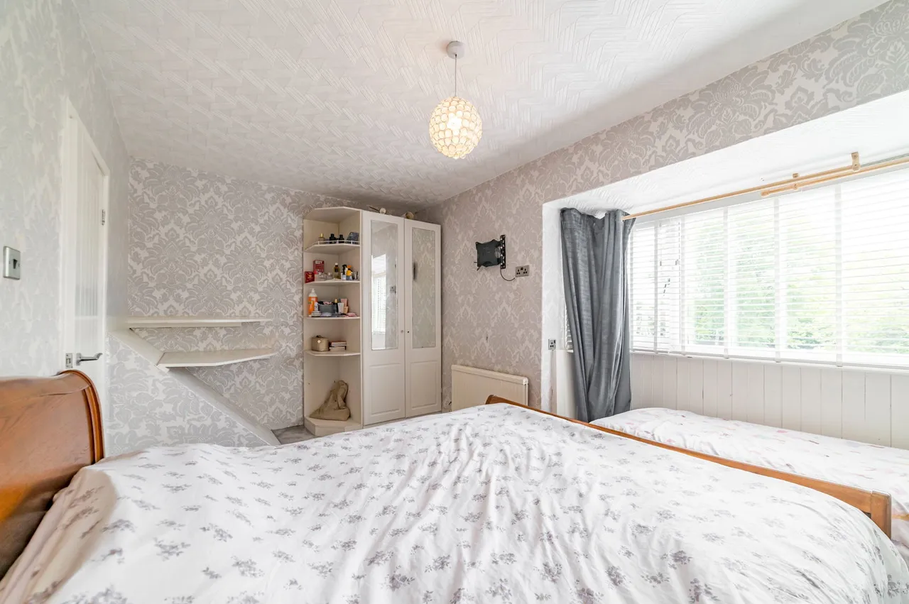 Crescent Park, Heaton Norris, SK4, photo 9