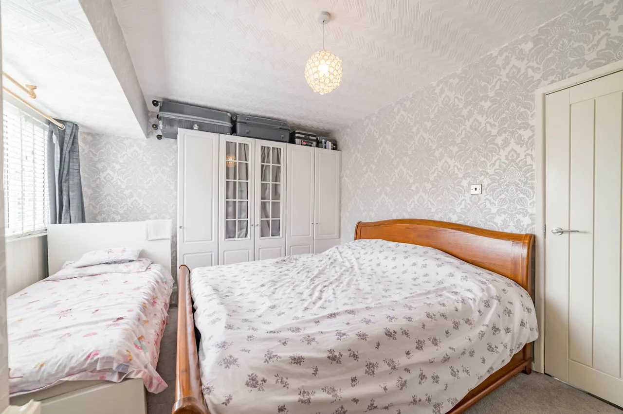 Crescent Park, Heaton Norris, SK4, photo 10