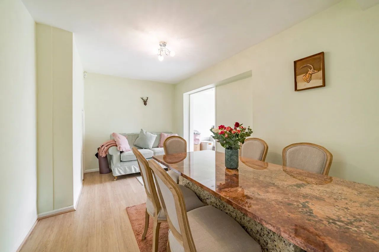 Crescent Park, Heaton Norris, SK4, photo 6