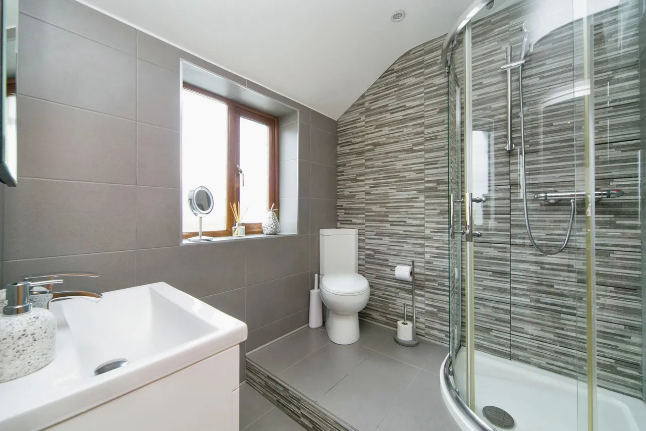 Helen Terrace, Y Felinheli, LL56, photo 8